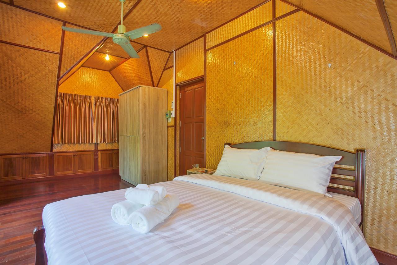 Traditional Thai Villa Nikkie In Tropical Nature, 4Br & Pool, Near Rawai Beach Nai Harn 外观 照片